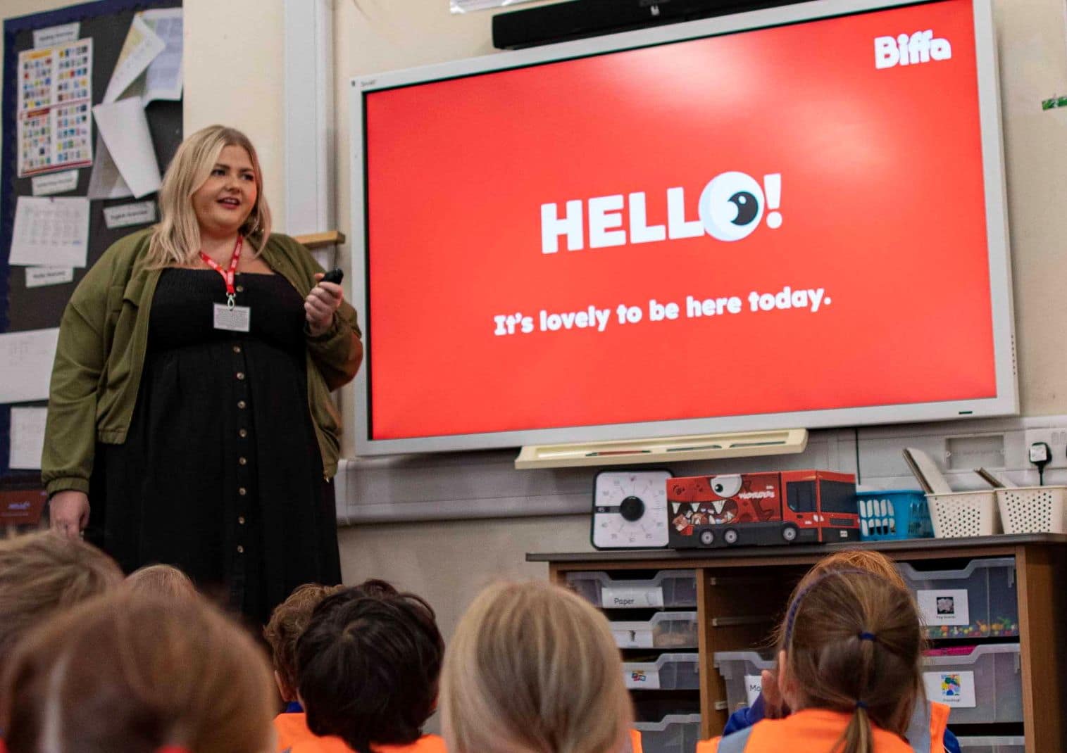 Georgia Gibson talking in front of Wokingham primary school