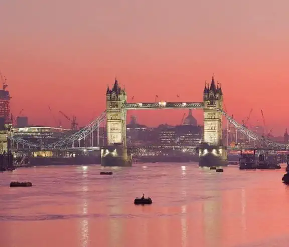 London bridge skyline at night