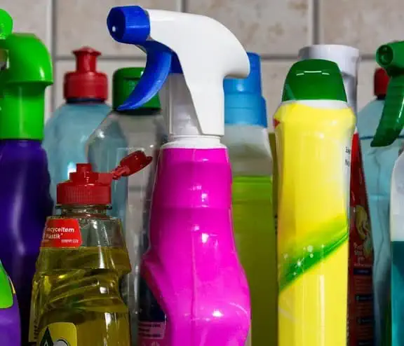 Spray bottles and washing-up liquid